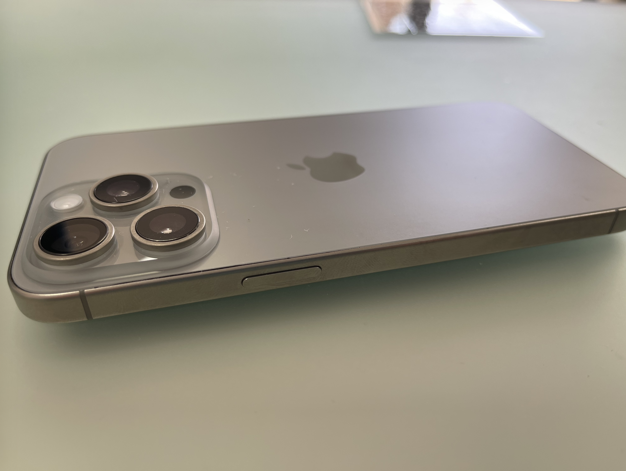 iPhone 15 Pro Max - WIE NEU 4