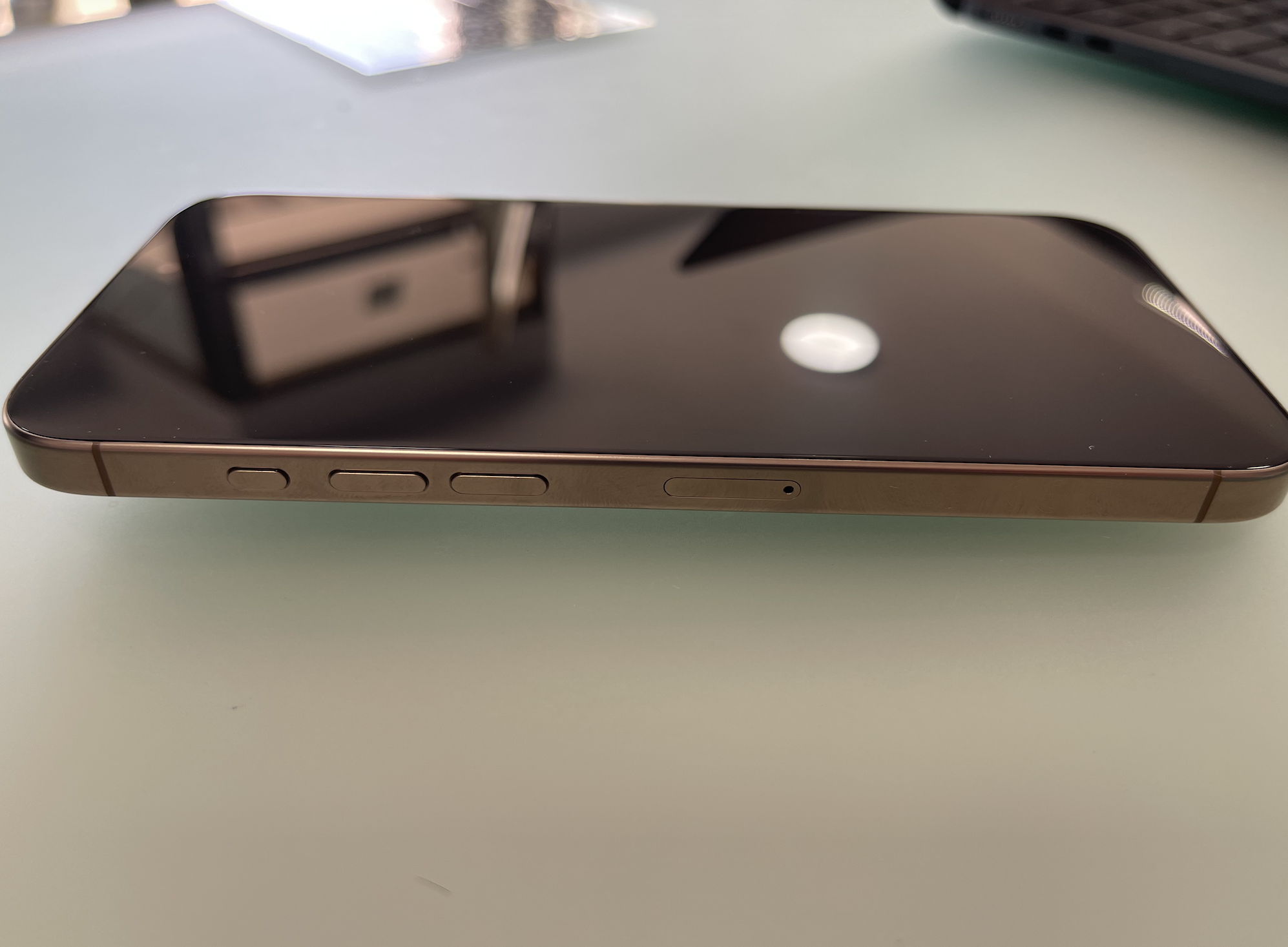 iPhone 16 Pro Max 3